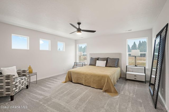 6015 W DAYTON AVE, Rathdrum, ID 83858