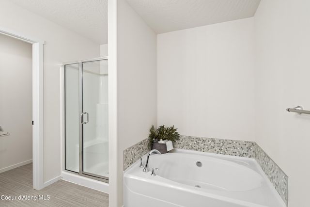 6015 W DAYTON AVE, Rathdrum, ID 83858