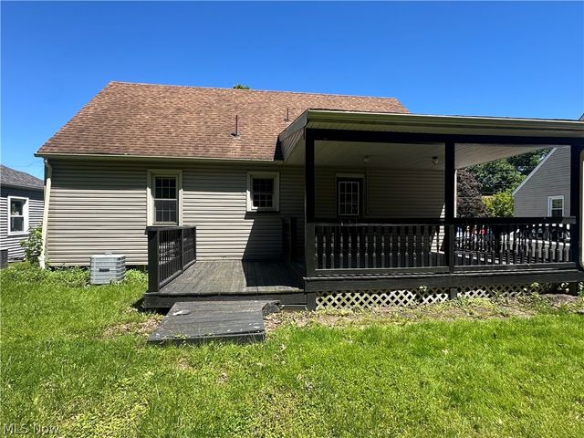 142 S Edgehill, Youngstown, OH 44515