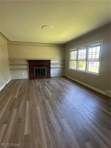 142 S Edgehill, Youngstown, OH 44515