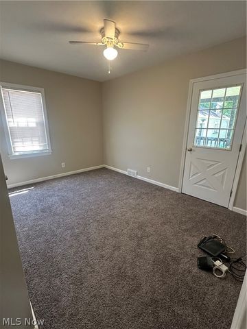 142 S Edgehill, Youngstown, OH 44515