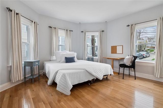 35 Brewer Street 1, Newport, RI 02840