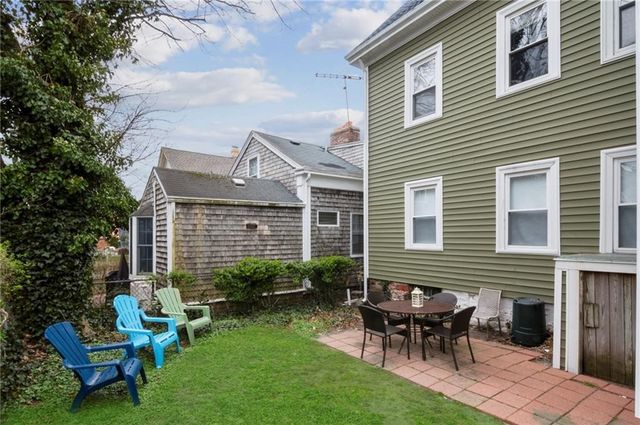 35 Brewer Street 1, Newport, RI 02840