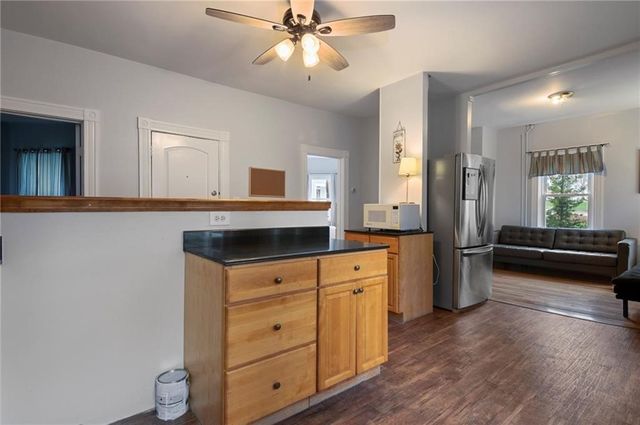35 Brewer Street 1, Newport, RI 02840