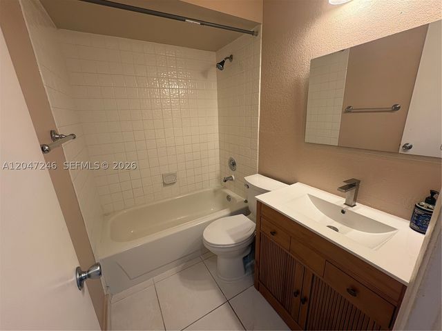 1479 Springside Dr, Weston, FL 33326