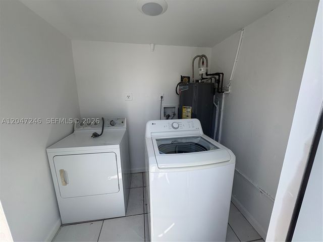 1479 Springside Dr, Weston, FL 33326