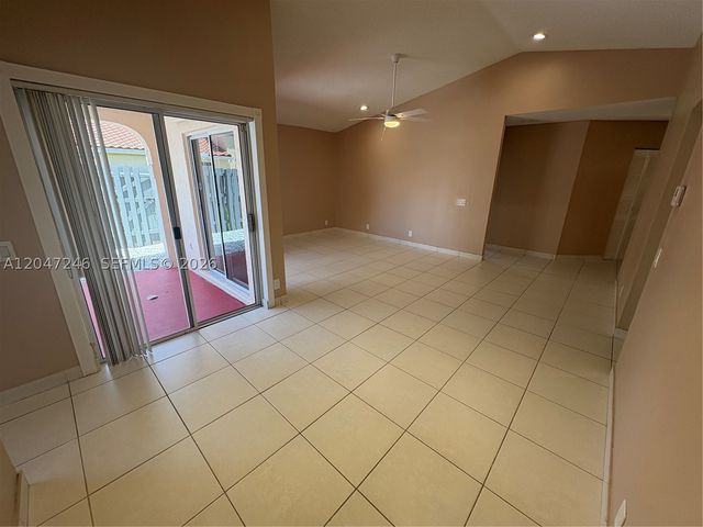 1479 Springside Dr, Weston, FL 33326