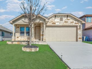 767 Spectrum Dr., New Braunfels, TX 78130