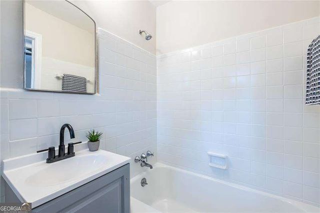 573 N Superior Avenue, Decatur, GA 30033