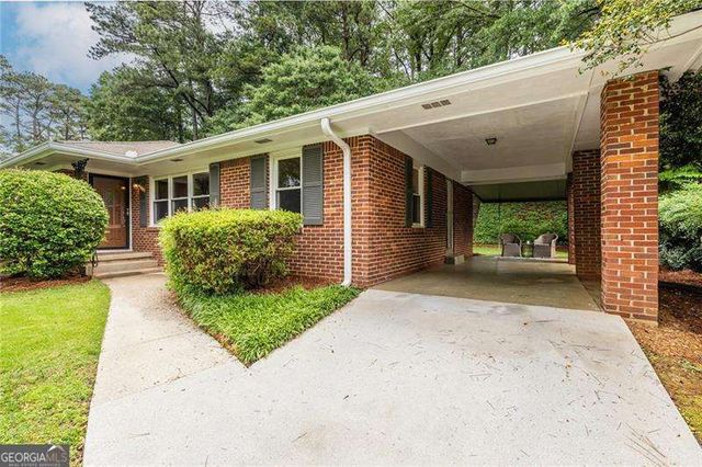 573 N Superior Avenue, Decatur, GA 30033
