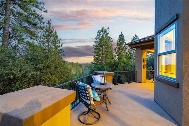 16315 Winchester Club Dr, Meadow Vista, CA 95722