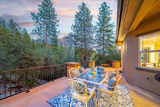 16315 Winchester Club Dr, Meadow Vista, CA 95722