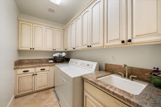 16315 Winchester Club Dr, Meadow Vista, CA 95722
