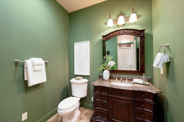 16315 Winchester Club Dr, Meadow Vista, CA 95722