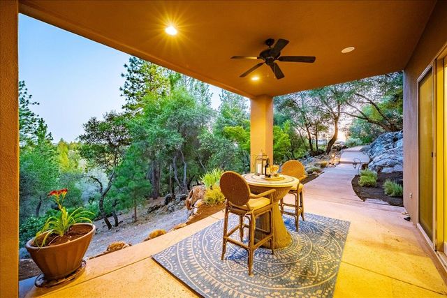 16315 Winchester Club Dr, Meadow Vista, CA 95722
