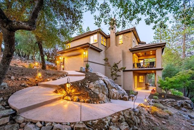 16315 Winchester Club Dr, Meadow Vista, CA 95722