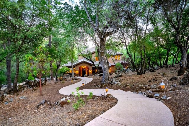 16315 Winchester Club Dr, Meadow Vista, CA 95722