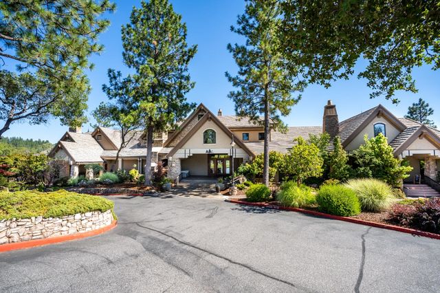 16315 Winchester Club Dr, Meadow Vista, CA 95722