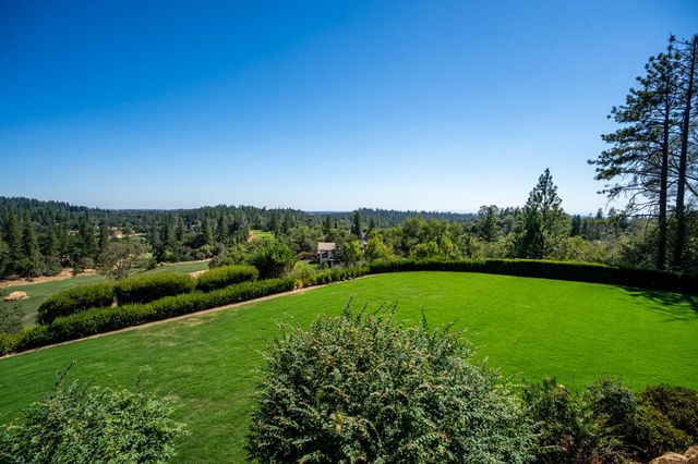 16315 Winchester Club Dr, Meadow Vista, CA 95722