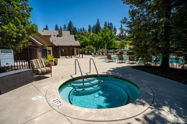 16315 Winchester Club Dr, Meadow Vista, CA 95722