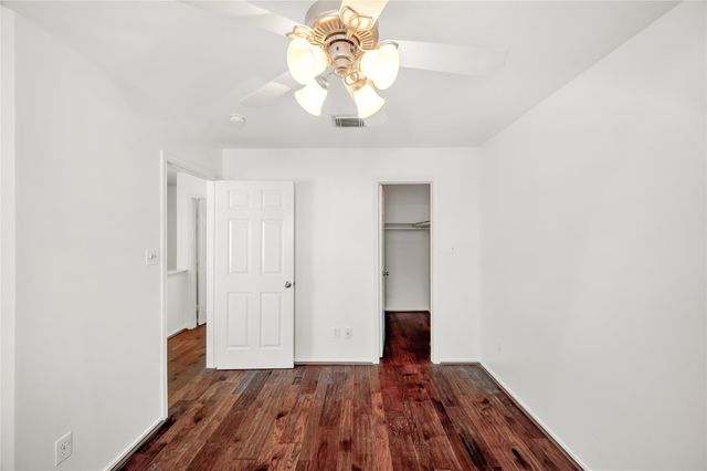 1719 Redwing Bluff Drive, Houston, TX 77009