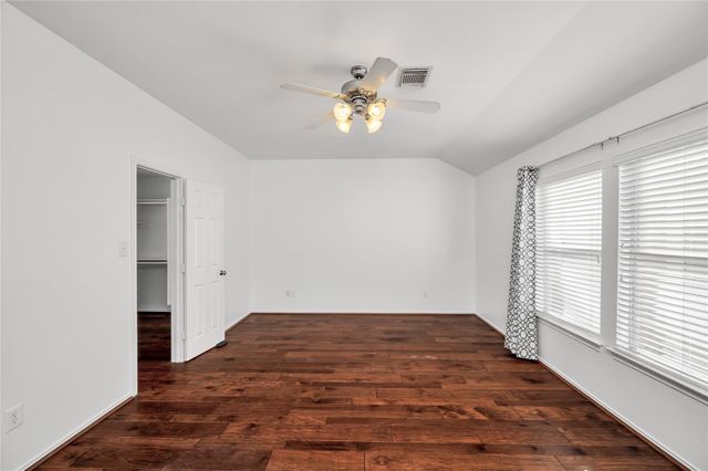 1719 Redwing Bluff Drive, Houston, TX 77009