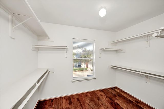 1719 Redwing Bluff Drive, Houston, TX 77009