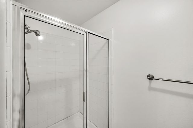 1719 Redwing Bluff Drive, Houston, TX 77009