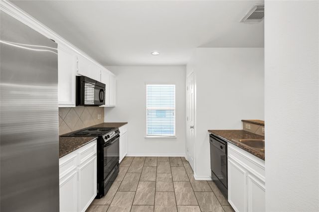 1719 Redwing Bluff Drive, Houston, TX 77009