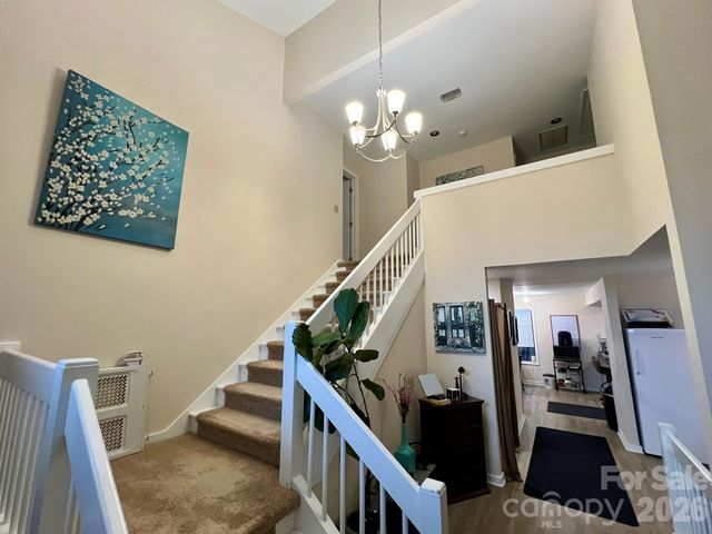 200 Foxlair Court, Matthews, NC 28105