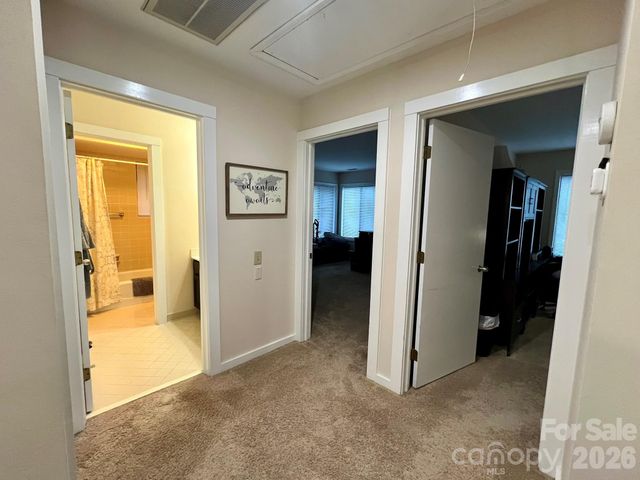 200 Foxlair Court, Matthews, NC 28105