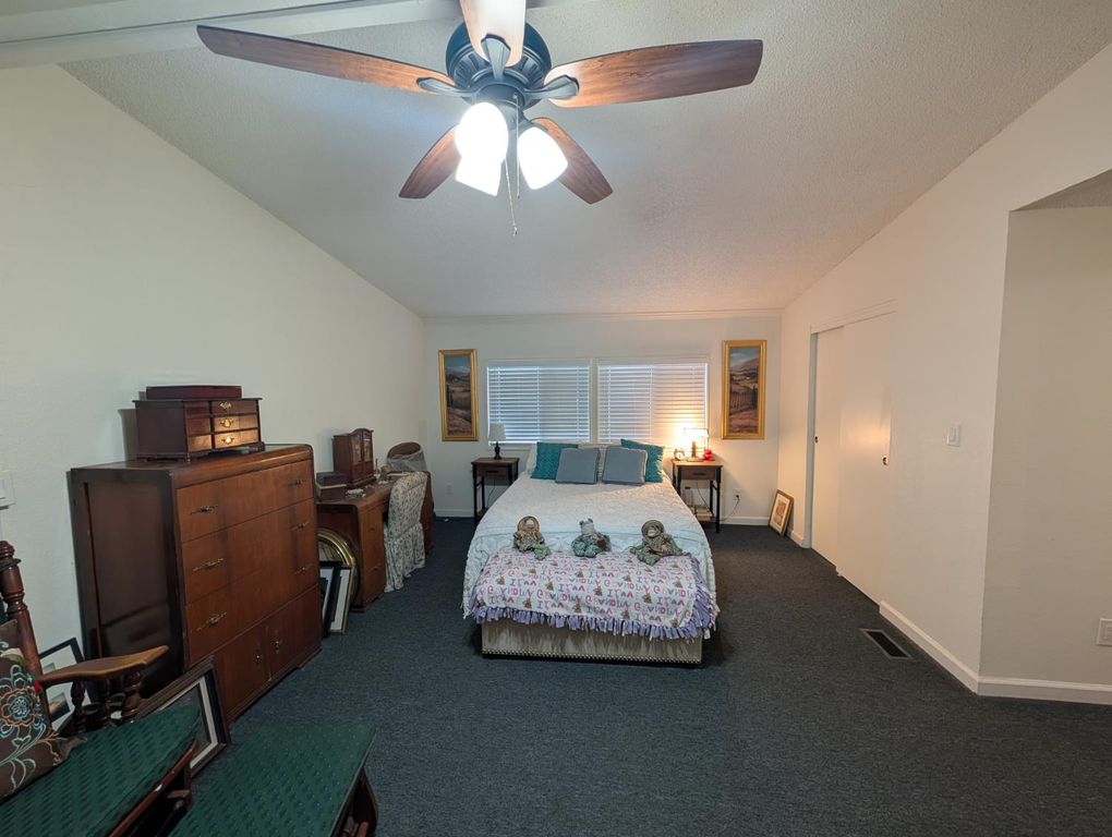 Image 14 of property listing at 1218 E Cleveland Avenue # 167, Madera, CA 93638