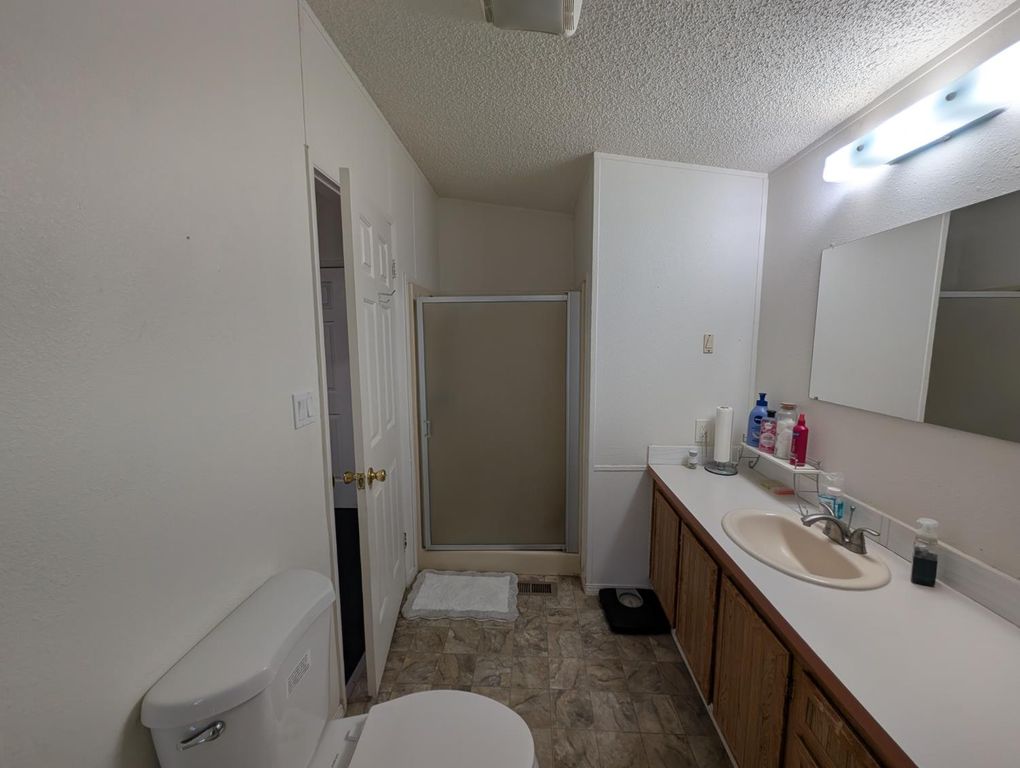 Image 16 of property listing at 1218 E Cleveland Avenue # 167, Madera, CA 93638