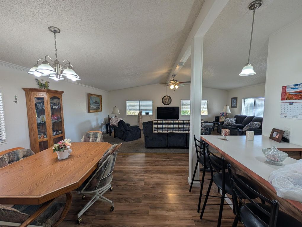 Image 8 of property listing at 1218 E Cleveland Avenue # 167, Madera, CA 93638
