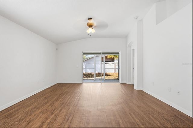 1012 CRISTELLE JEAN DRIVE, Ruskin, FL 33570