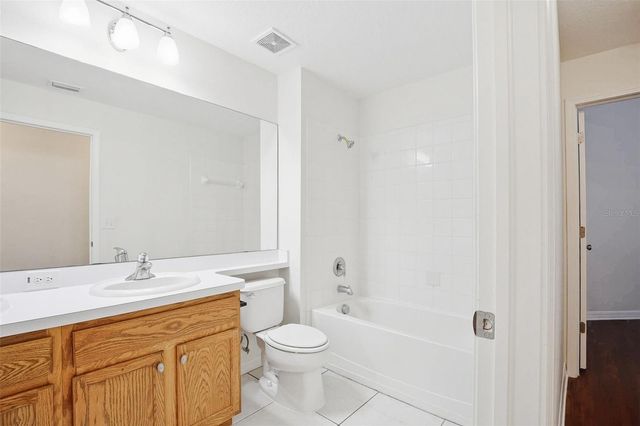 1012 CRISTELLE JEAN DRIVE, Ruskin, FL 33570