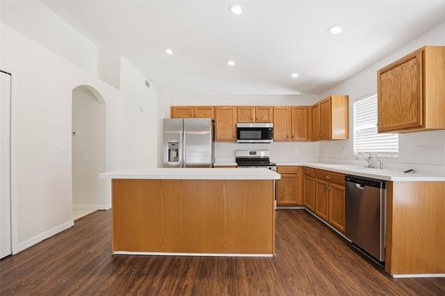 1012 CRISTELLE JEAN DRIVE, Ruskin, FL 33570