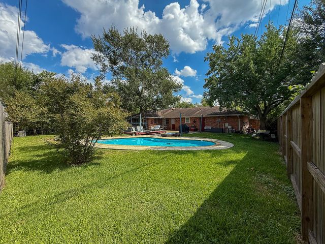 8902 Blankenship Drive, Houston, TX 77080