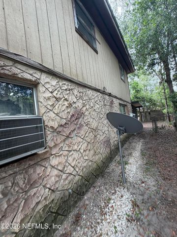 7816 JAGUAR Drive, Jacksonville, FL 32244
