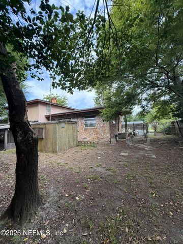 7816 JAGUAR Drive, Jacksonville, FL 32244