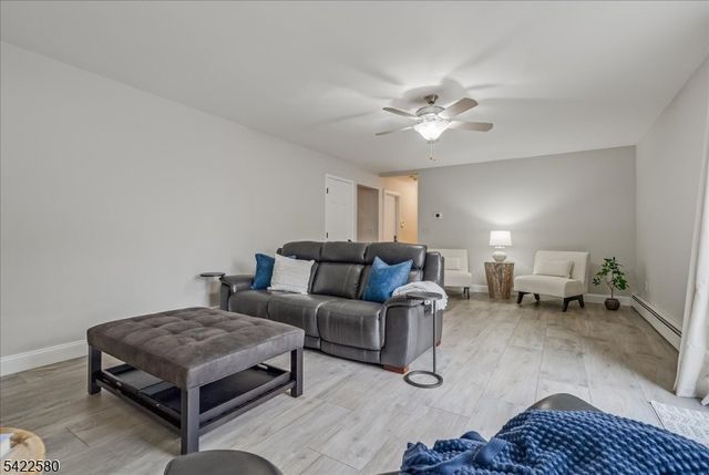 97 Skyline Dr, Sparta Twp., NJ 07871