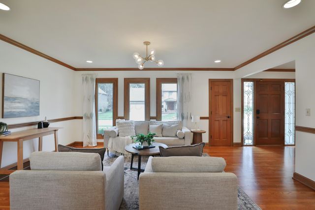 8240 Spruce Needle Court, Columbus, OH 43235