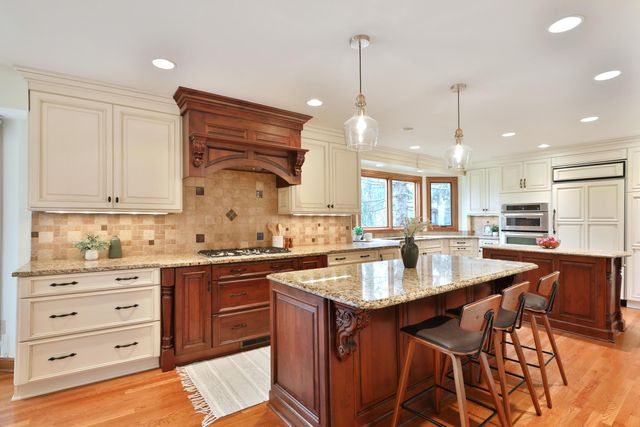 8240 Spruce Needle Court, Columbus, OH 43235