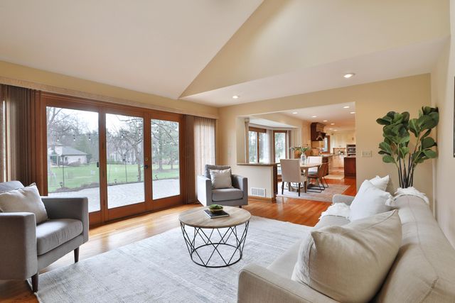 8240 Spruce Needle Court, Columbus, OH 43235