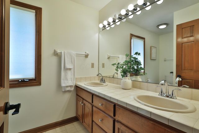 8240 Spruce Needle Court, Columbus, OH 43235