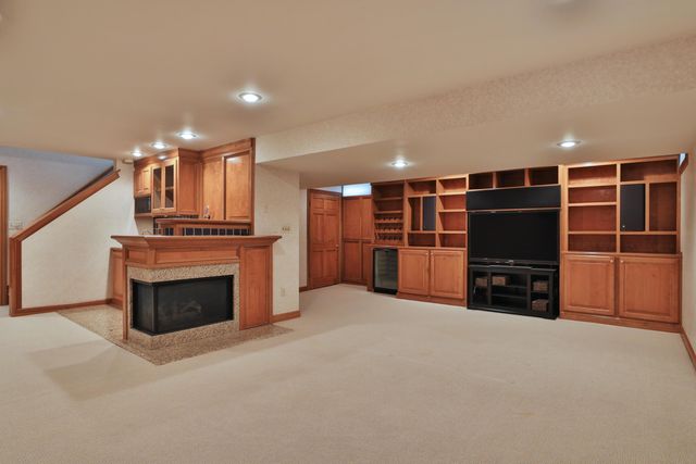 8240 Spruce Needle Court, Columbus, OH 43235