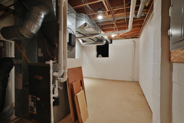 8240 Spruce Needle Court, Columbus, OH 43235