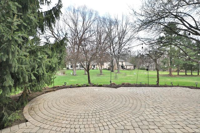 8240 Spruce Needle Court, Columbus, OH 43235