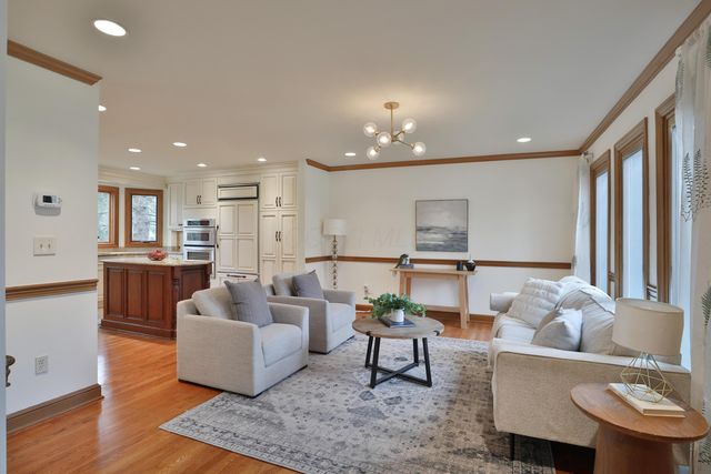 8240 Spruce Needle Court, Columbus, OH 43235