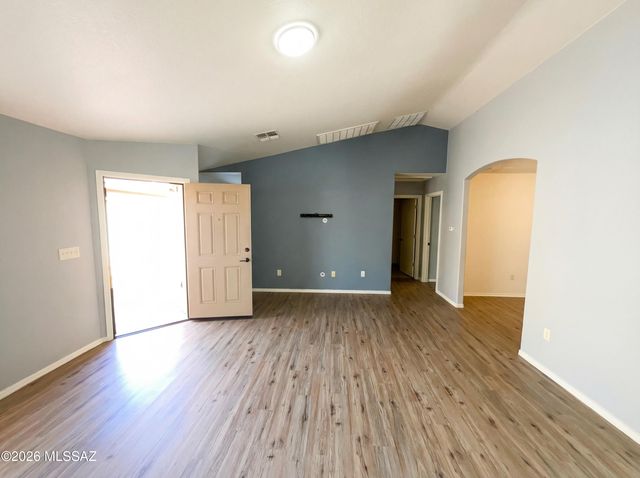 7876 S Baja Stone Avenue, Tucson, AZ 85756